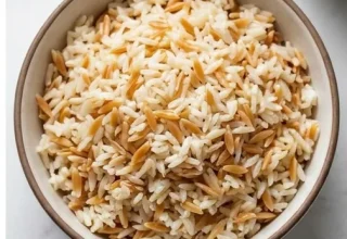 Arpa Şehriyeli Pirinç Pilav Tarifi