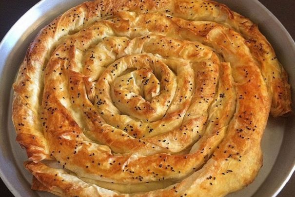 Ispanaklı Kol Böreği Tarifi