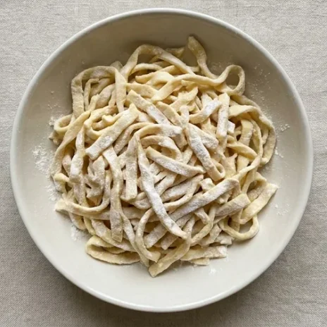 Kolay Erişte Tarifi