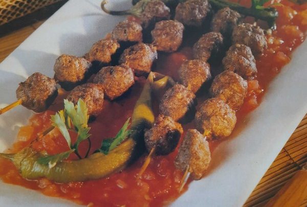 Altı Ezmeli Şiş Köfte Tarifi