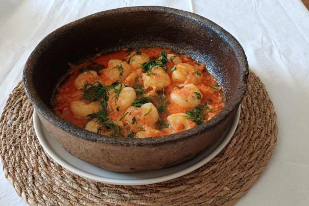 Domates Soslu Karides Güveç Tarifi