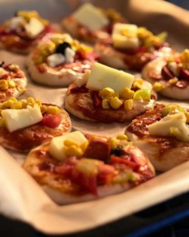 Mini Pizza Tarifi