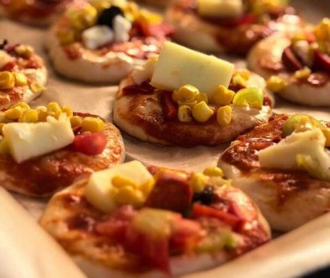 Mini Pizza Tarifi
